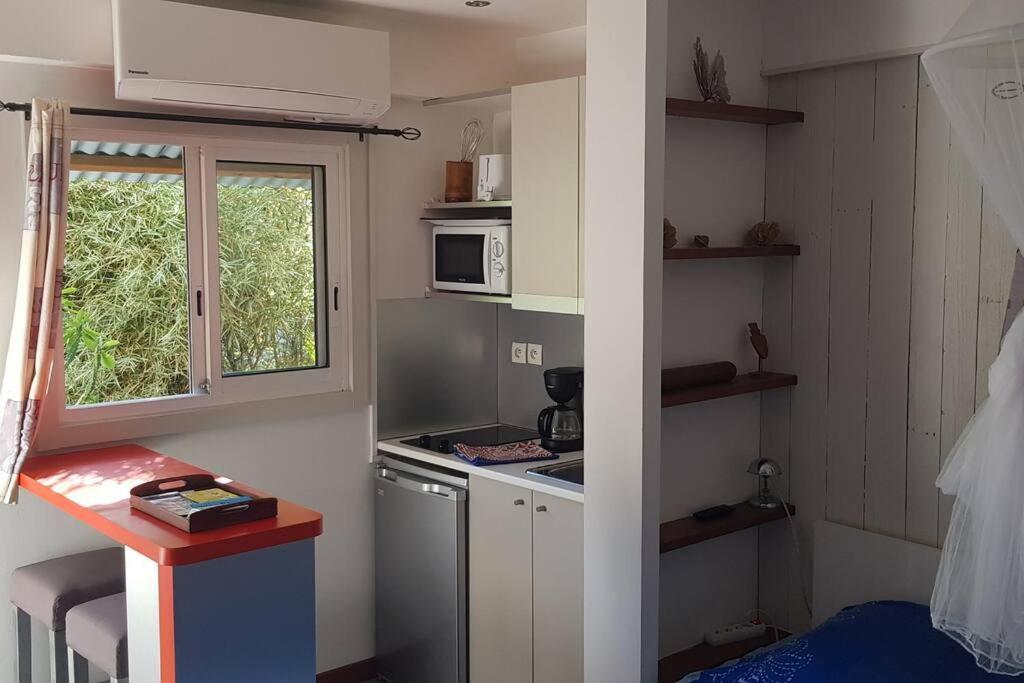 Studio Moderne Climatise Avec Jardin, Plage A Pied Le Diamant Bagian luar foto